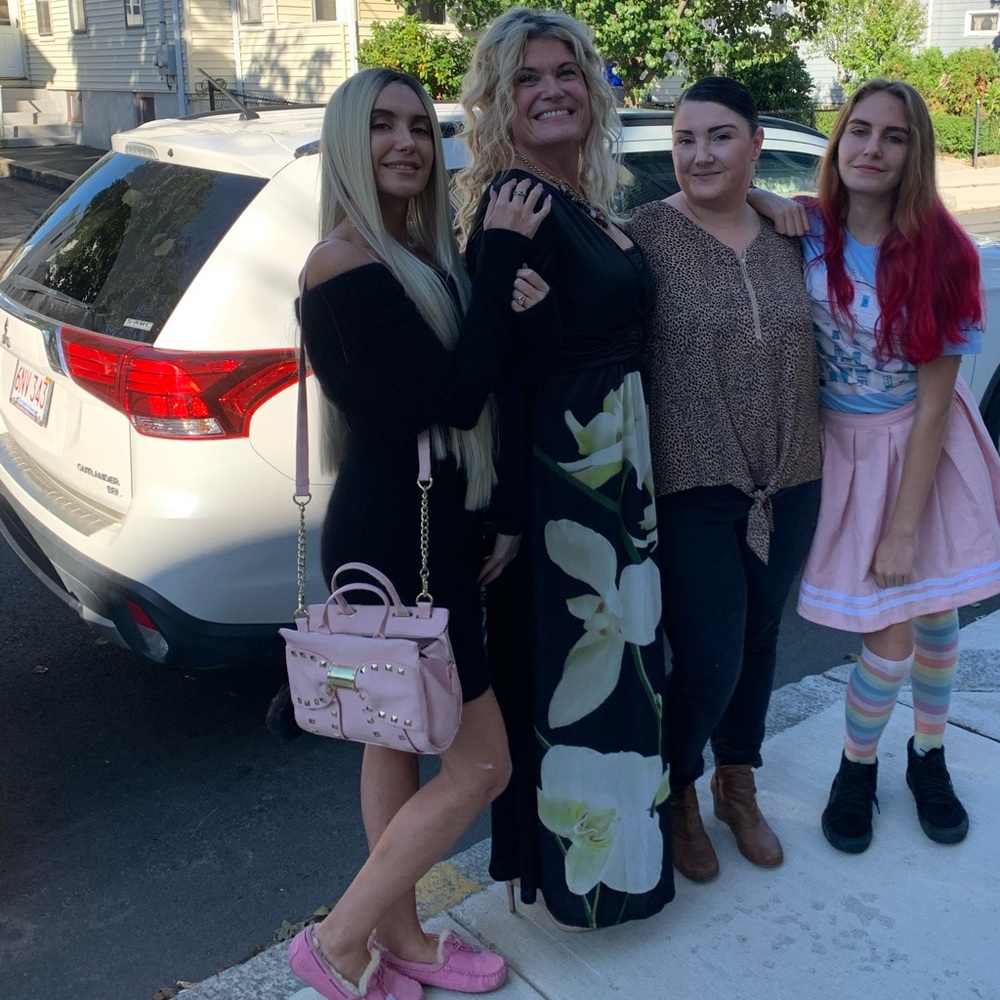 Betsey Johnson baby pink crossbody